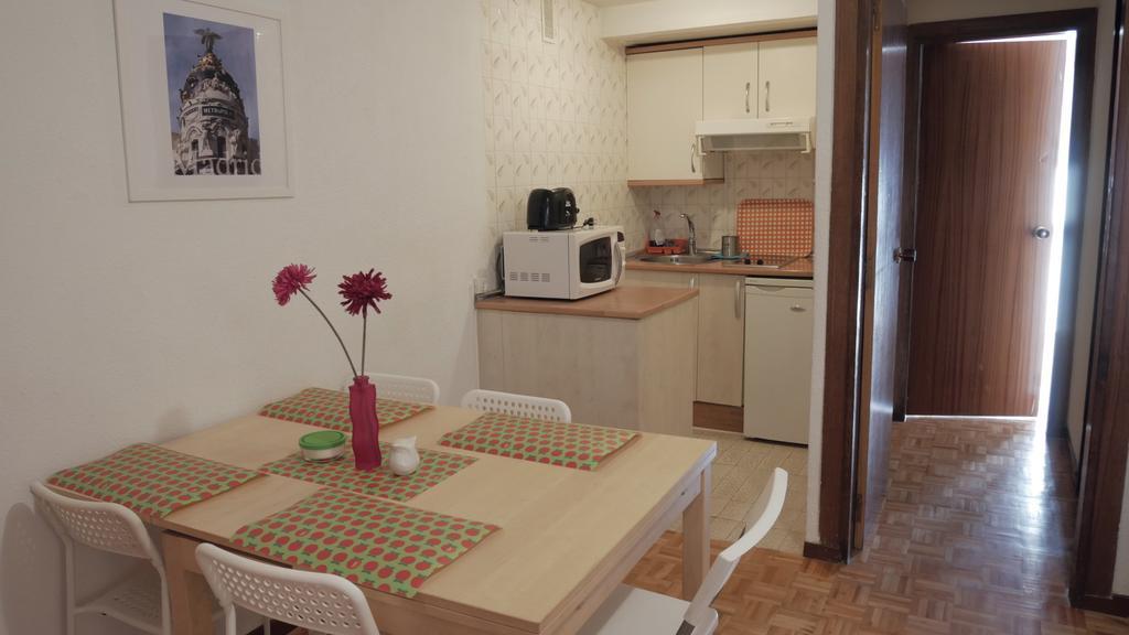 Apartamentos Callecultura มาดริด ภายนอก รูปภาพ